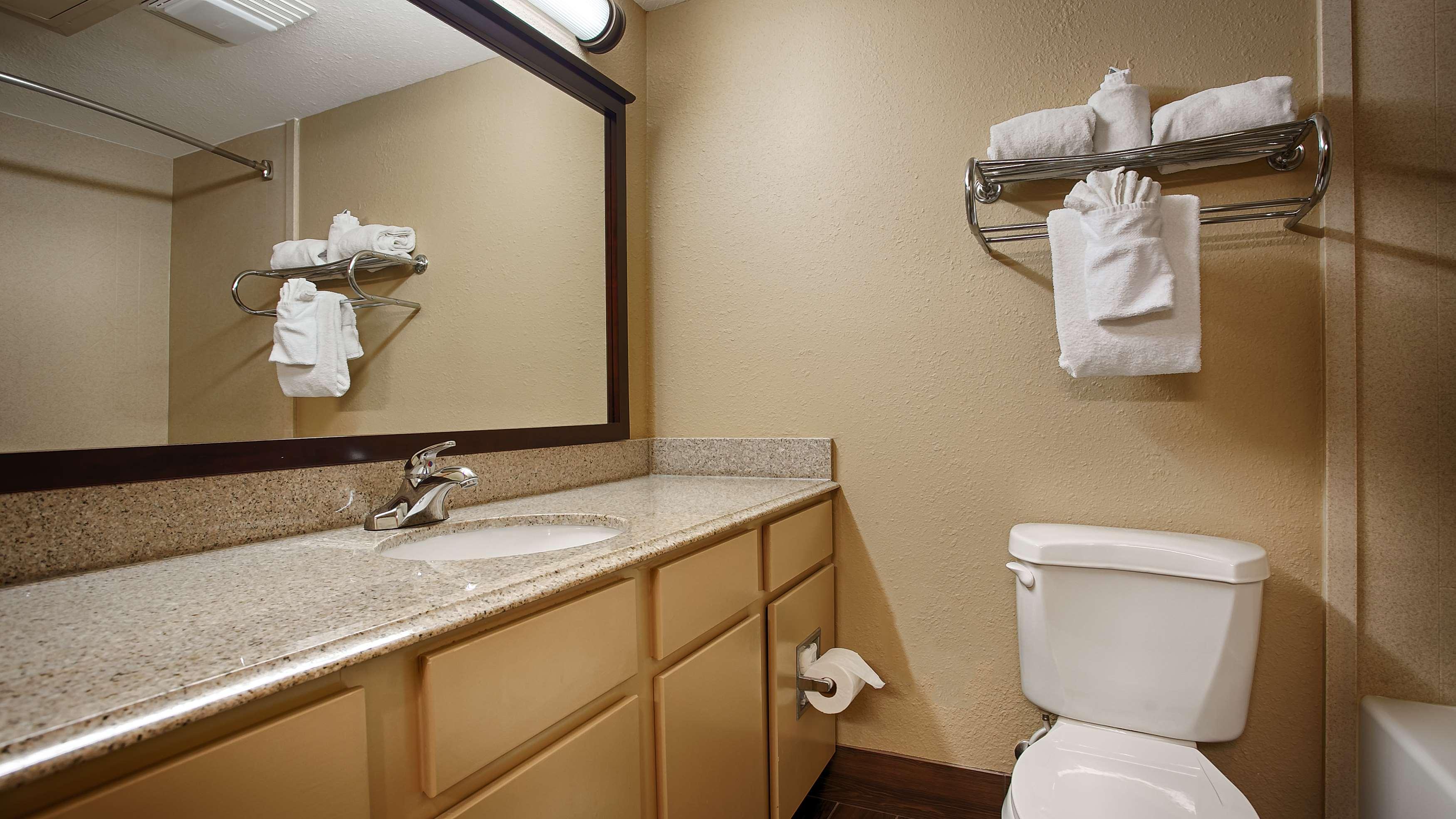 Best Western Of Alexandria Inn & Suites & Conference Center Εξωτερικό φωτογραφία