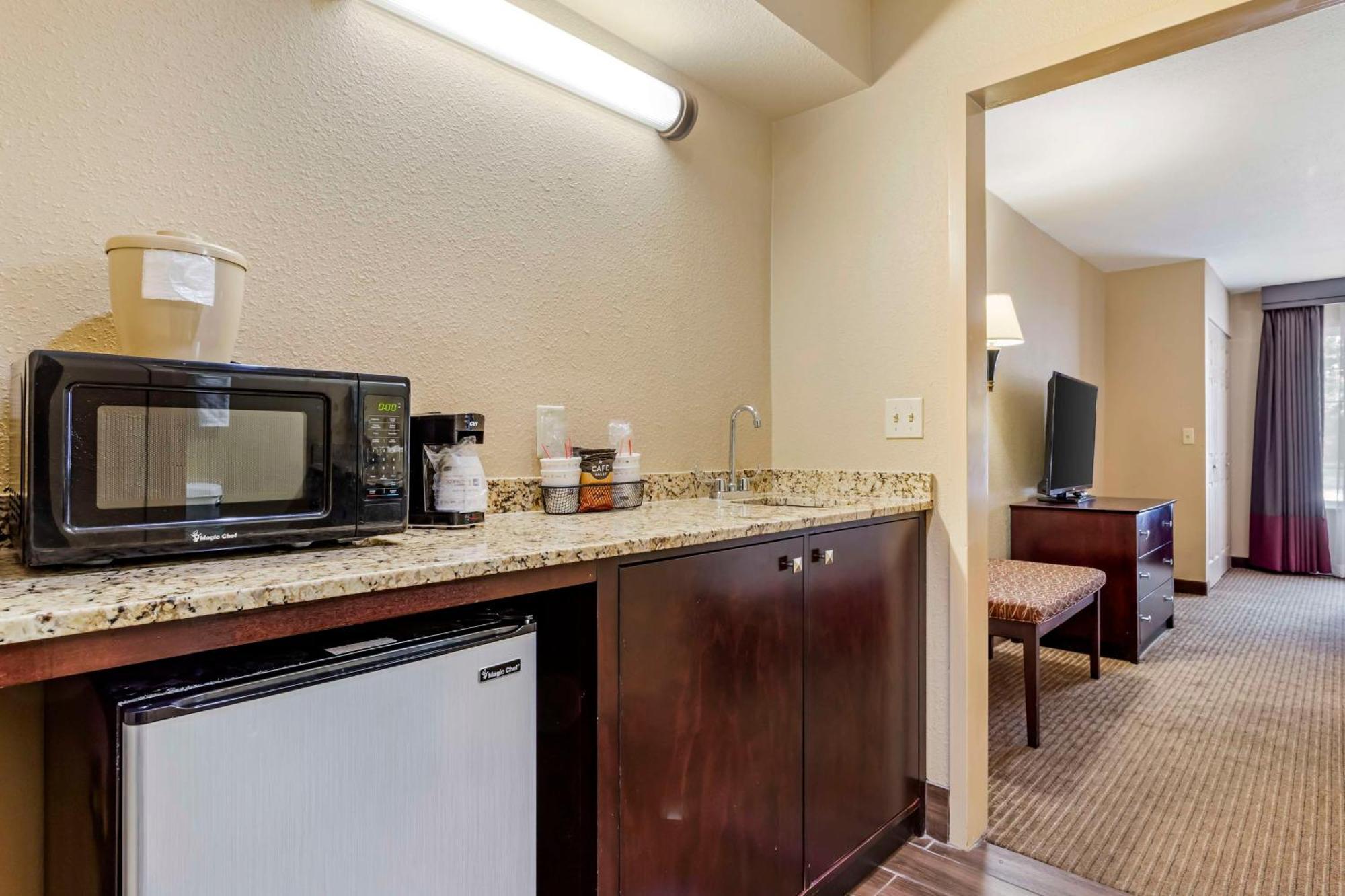 Best Western Of Alexandria Inn & Suites & Conference Center Εξωτερικό φωτογραφία