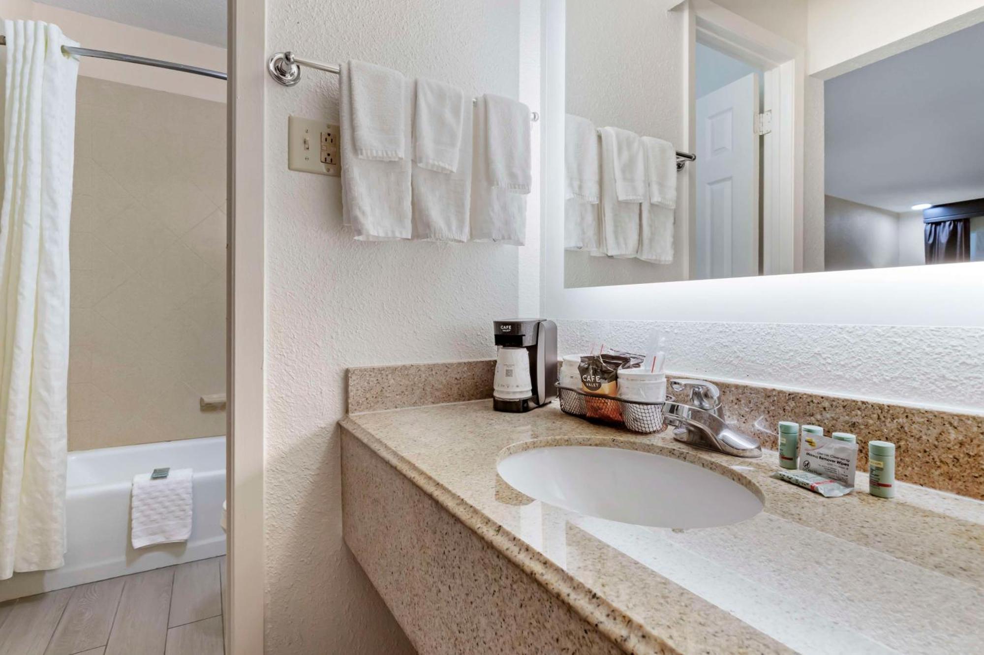 Best Western Of Alexandria Inn & Suites & Conference Center Εξωτερικό φωτογραφία