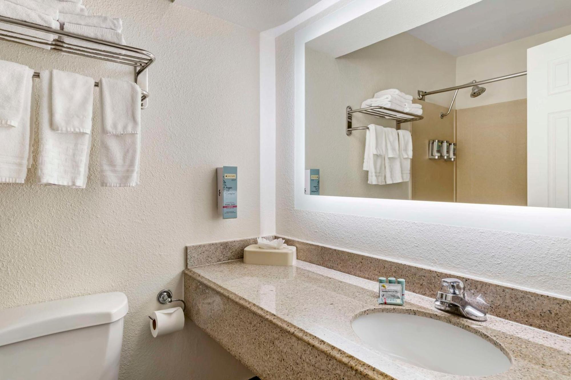 Best Western Of Alexandria Inn & Suites & Conference Center Εξωτερικό φωτογραφία