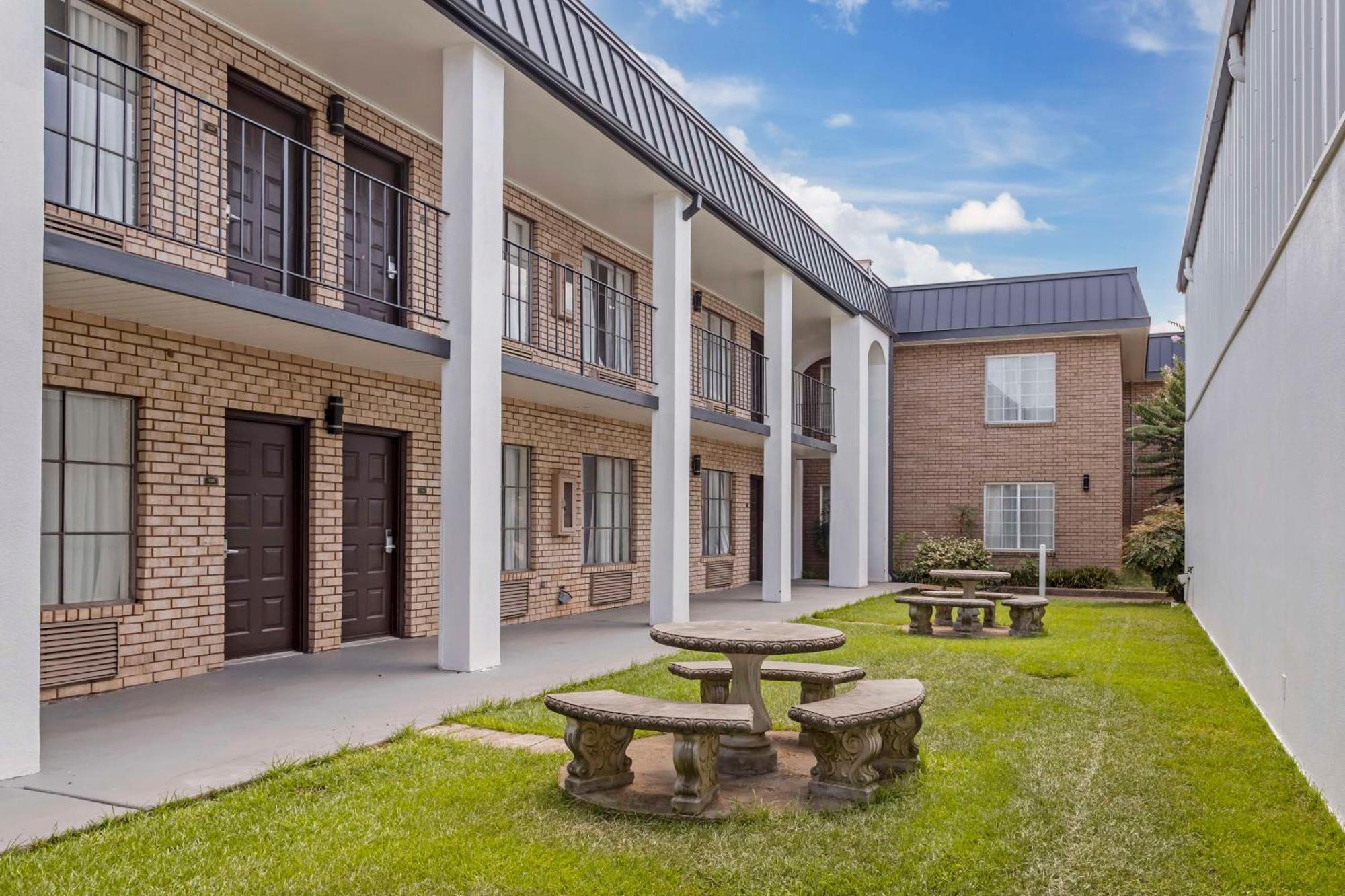 Best Western Of Alexandria Inn & Suites & Conference Center Εξωτερικό φωτογραφία